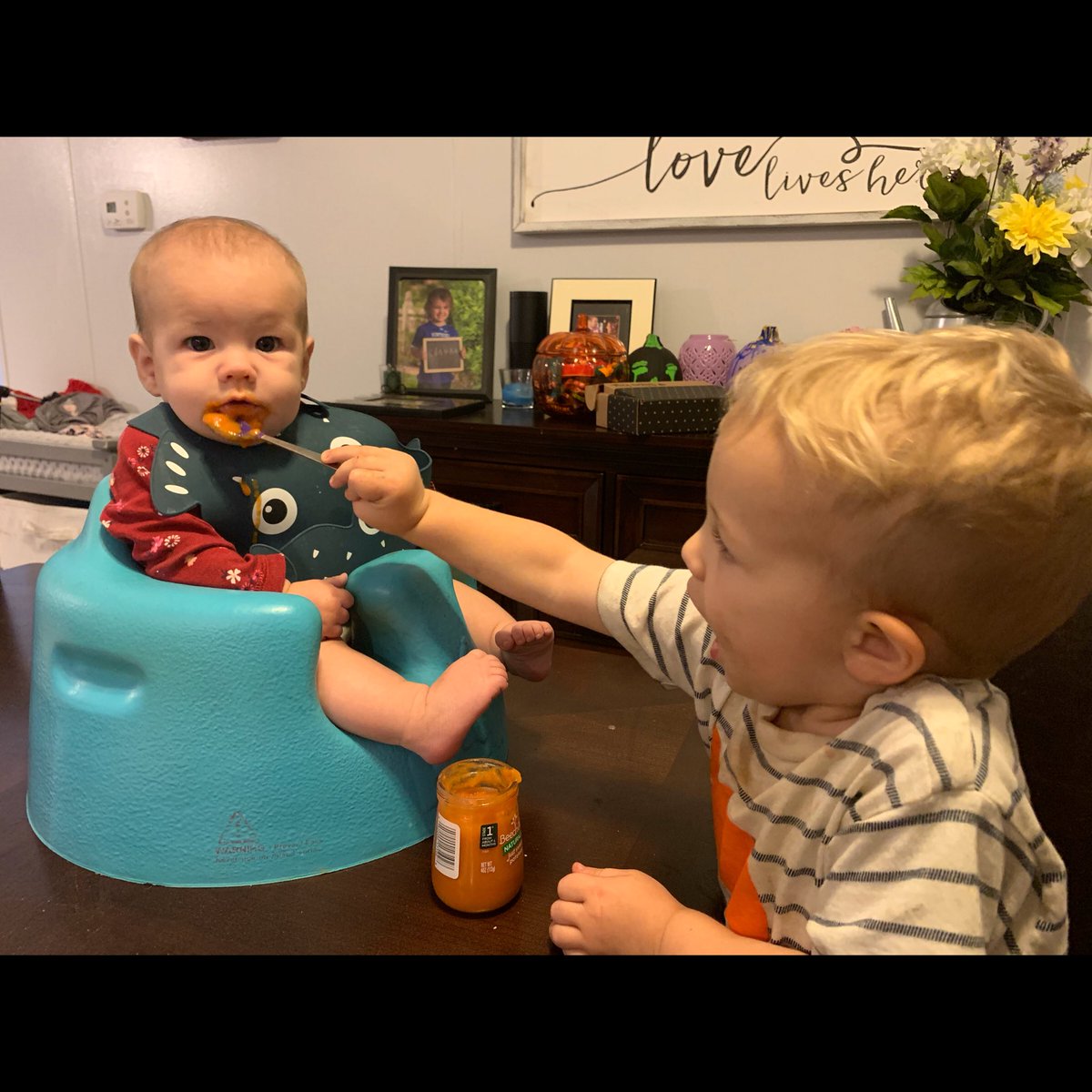 Franklinparty5's tweet photo. #beechnutpartner We had fun sharing Beech-Nut naturals with our friends! All of Beech-Nut Naturals and Organics are Non-GMO Project Verified. We love that by real ingredients, they mean – natural fruits & veggies https://t.co/FmIw6Qjqzj #infantfluencers #mommyparties https://t.co/HKF3fJSnRK