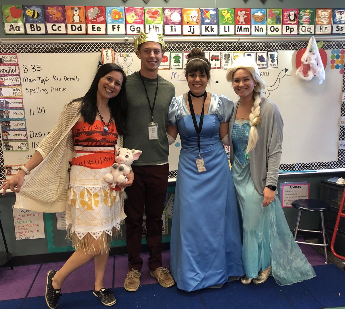 MrsAlbert1's tweet photo. 1st grade princesses every year. @MrsButtry is on maternity so we are missing our Rapunzel, however Mr. Briggs makes a great prince. @MPS_BlackElk https://t.co/0LBuBXWif0