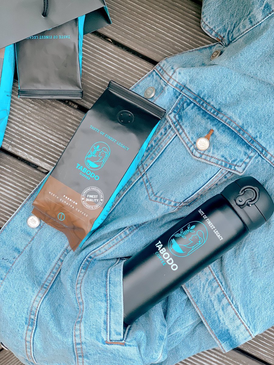 TabodoCoffee's tweet photo. Brew your November as finest as your coffee. 
Tabodo Coffee Pouch &amp; tumbler are ready to inspire your November! Get them fast on tokopedia/shopee 
#tabodocoffee  #tasteoffinestlegacy #kopihumbang #kopilokalindonesia #singleorigin #arabicacoffee https://t.co/aEOWGS5sSK