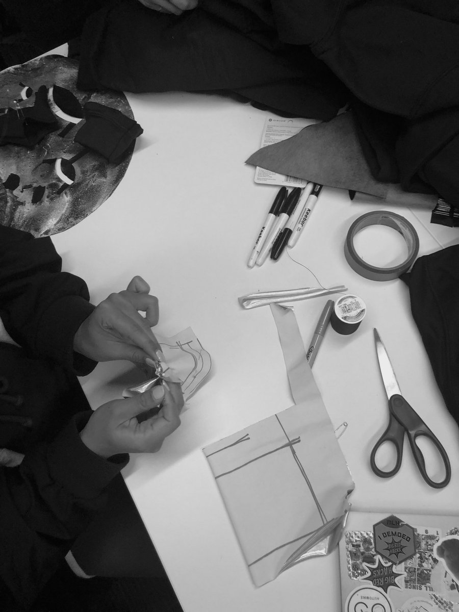 ShoshanaSwell's tweet photo. GARMENT CONSTRUCTION SESSION. Taking the skills to the spacesuit now ❤️ #thisismyspacesuit https://t.co/w2SfoFxLpr