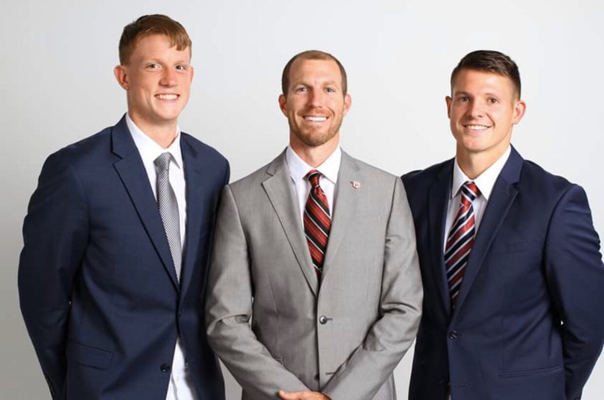 CoachScottMoore's tweet image. Year 1 starts tomorrow night. Excited to have these two along for the ride!🏀⏰🔴⚫️ #RepTheG