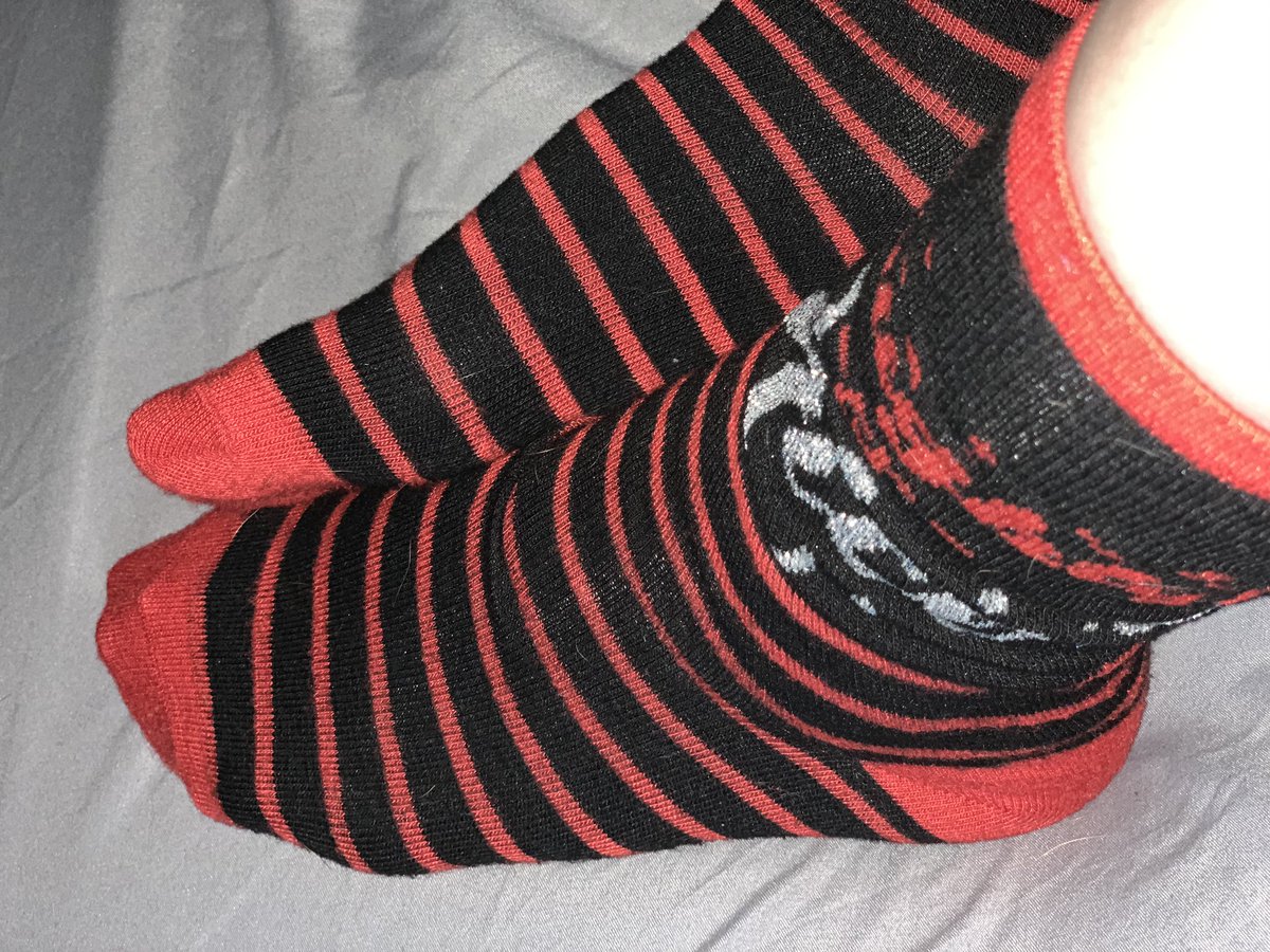 CherryV82015331's tweet photo. Now that Halloween 🎃 is over, who’s ready for Christmas? 🎄#feetdomme #footfetish #naughtyornice #smallfeet #cutefeet https://t.co/PY7ipgKCbo