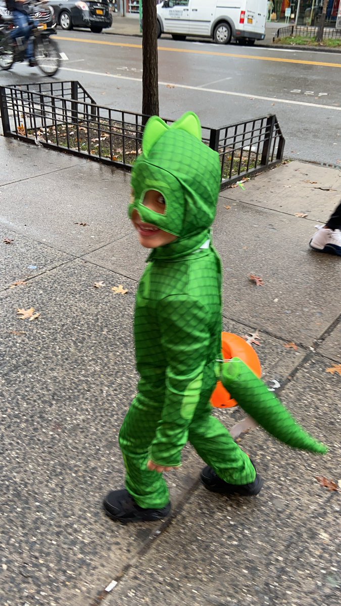 Flaka53love's tweet photo. @NYPD72Pct https://t.co/4iB0wvlMvI