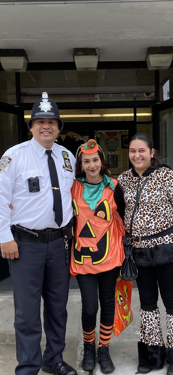 Flaka53love's tweet photo. @NYPD72Pct https://t.co/4iB0wvlMvI