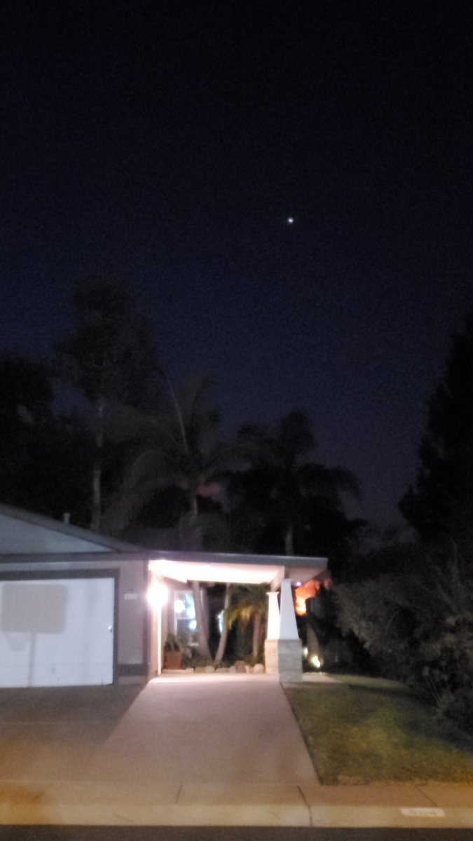 MalavarTCOne's tweet photo. #Camarillo #Fire https://t.co/QTGcl9CMCV