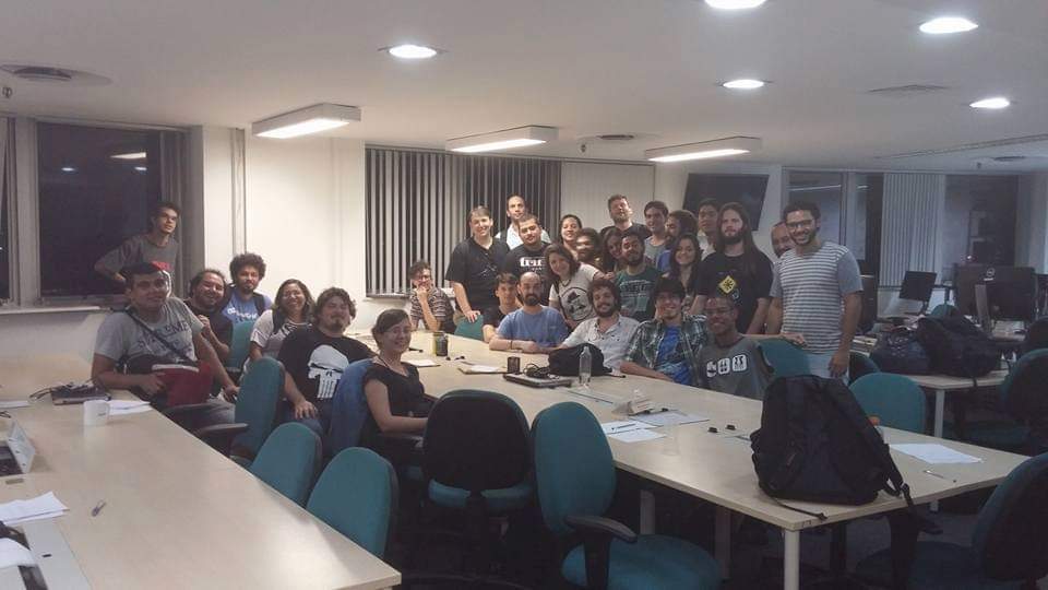 rtancman's tweet image. #pythonrio #qsaudades me lembro como se fosse hj a volta dos encontros la na no centro esse foi em 08/2015