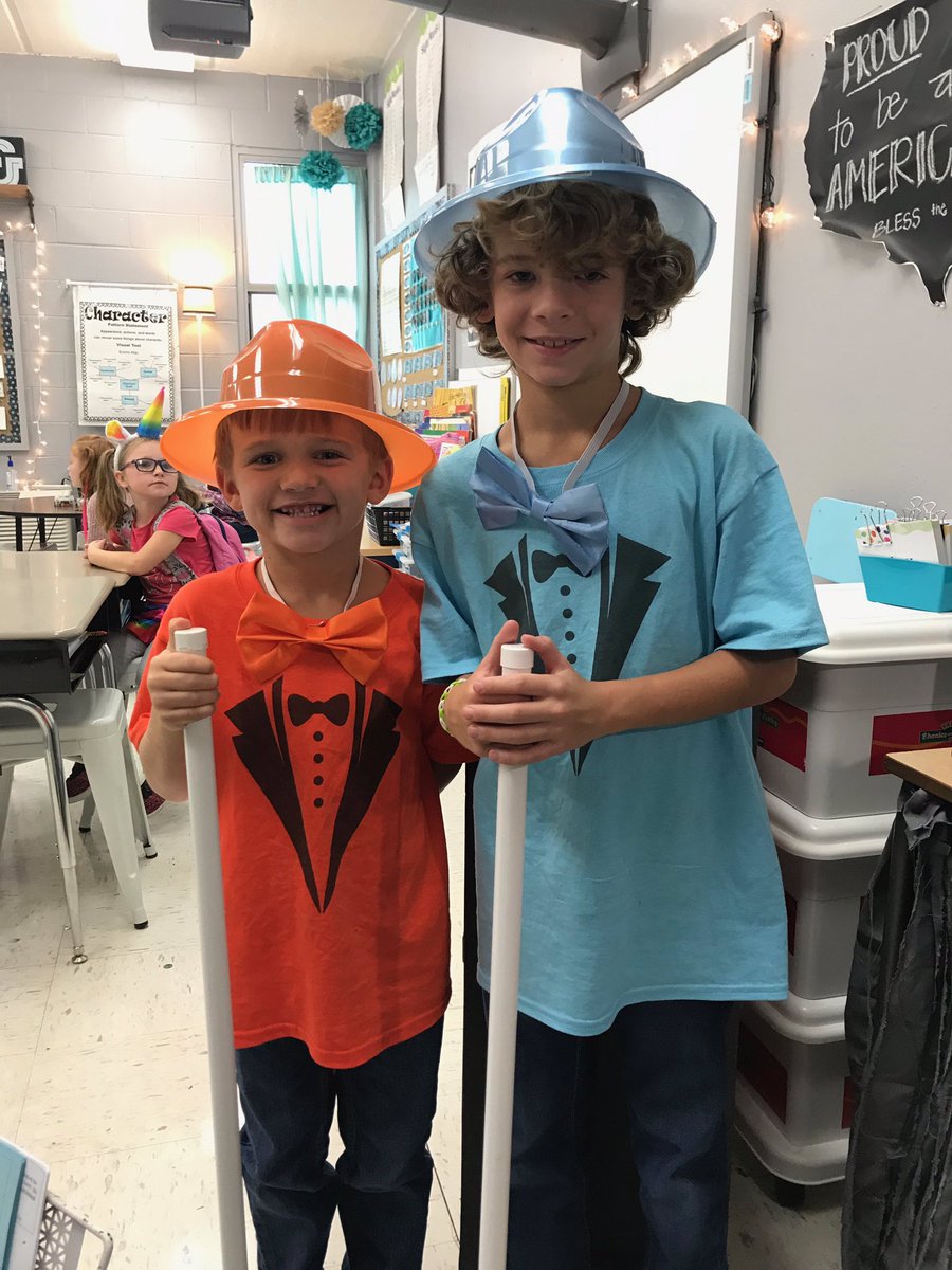 wmkhwilliams's tweet photo. Yes!!! This is what my 2nd grader wanted to be for Halloween! @katistaples @CoosaValleyES πππ§‘π #sullyman #forevermybabyboy https://t.co/1Cn78Vqrmn