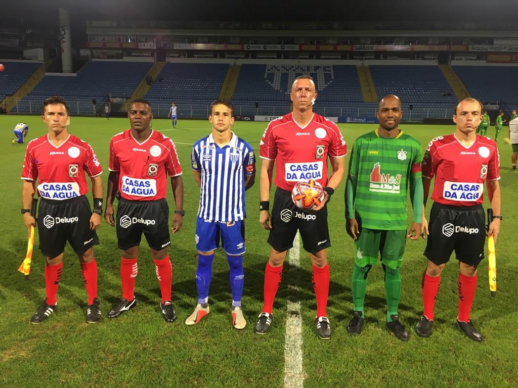 Com gol de Douglão, Almirante Barroso empata em 1 a 1 com o Avaí na Ressacada e se despede da Copa Santa Catarina 2019. 

Obrigado a todos que estiveram conosco em 2019, ano que vem tem mais e voltaremos ainda mais fortes! 👊🏼⚽️💚

#AvanteAlmirante #CopaSC #Almirante Barroso