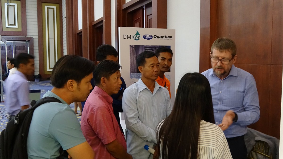 AustralianWater's tweet photo. Our Australian delegates have had a successful time this week at #CWCE presenting their technology to Cambodian private water operators & discussing potential enterprise partnerships to enhance the quality & distribution of drinking water. Thank you @AusEmbPP for your support! 🇰🇭 https://t.co/5f1N80uvuX
