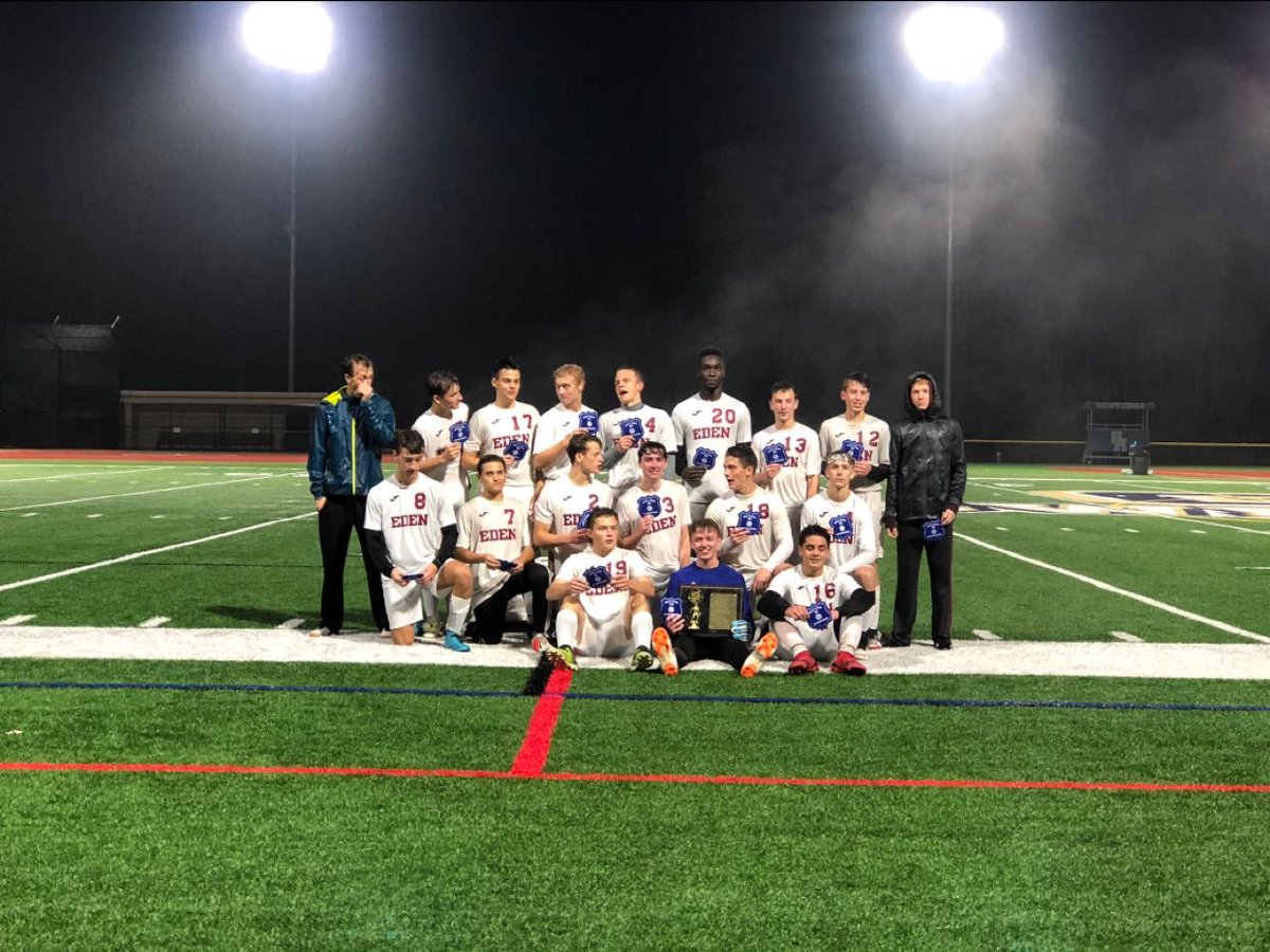 EdenVarsity's tweet photo. Eden makes a name for themselves tonight claiming the first Sectional title in SCHOOL HISTORY‼️ Smiles were not hidden after the game. Boys are proud to bring this home for the school. #RollRaiders @EdencsdAthletic @IcingTheFed @sportsunionwny @SectionVI @cpdesi1 https://t.co/v73TqUgRRF