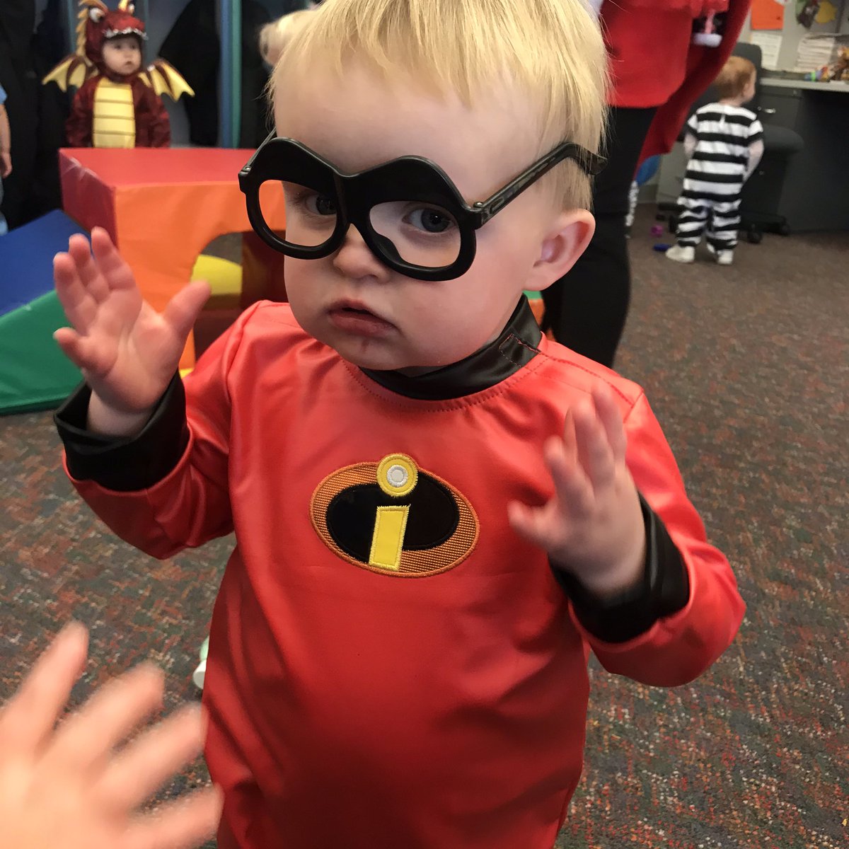 megbethw's tweet photo. Halloween 2019 with our little Rosie the Riveter and Baby Jack Jack 🎃 https://t.co/XjxRJ5rlON