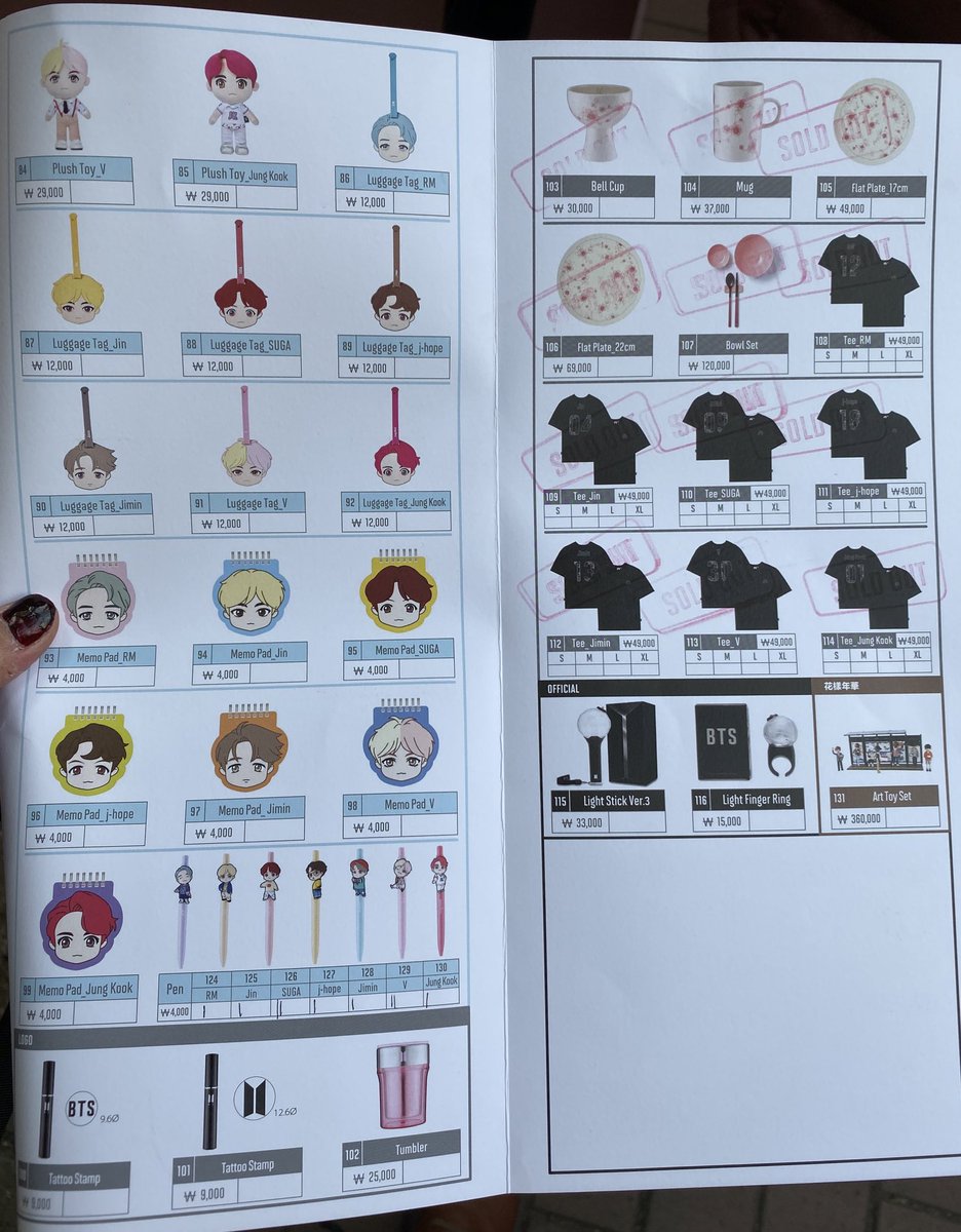 ThisMagicShop_'s tweet photo. New brochure! A lot id already sold out :(
#house_of_bts #bts_popup_store https://t.co/RUAdp8pkJ2