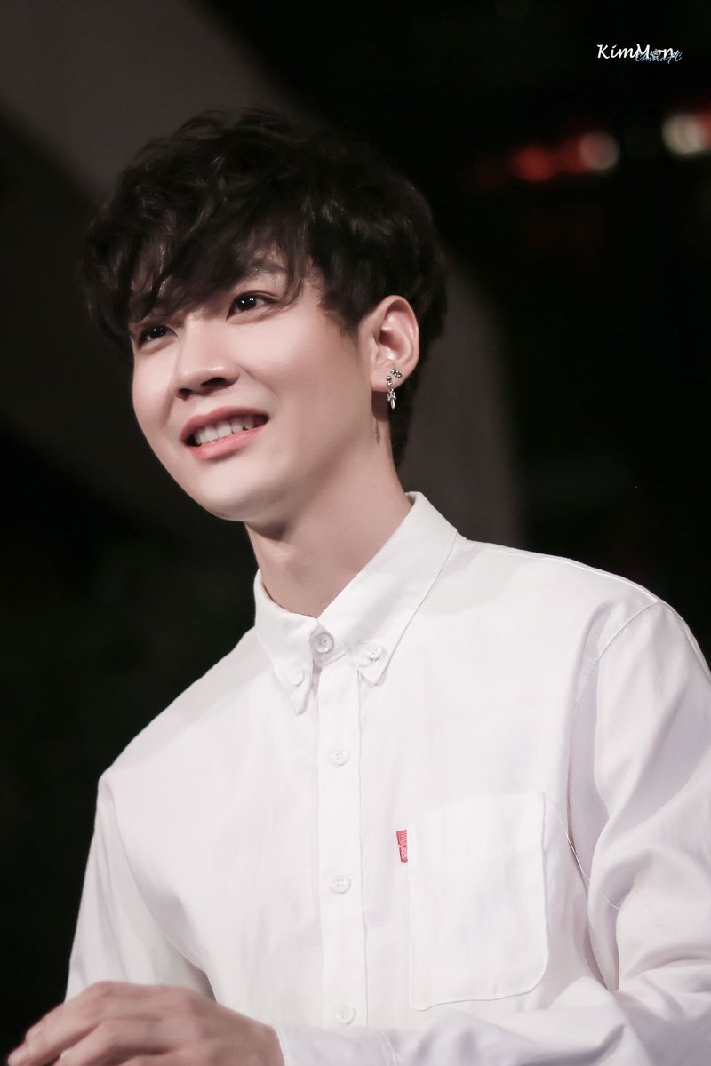 KimMon_ChinaFC's tweet photo. 💙 miss you

🅿阿笙
#ขุณขิมมอญ @KiimMon
#ปารูปให้คิมเซฟ 
#sbfive #ขุณขิมมอญ https://t.co/AZa1w5OkM5