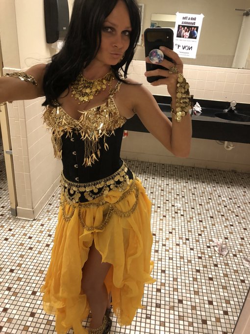 Happy Halloween! https://t.co/txdJvnxi0e