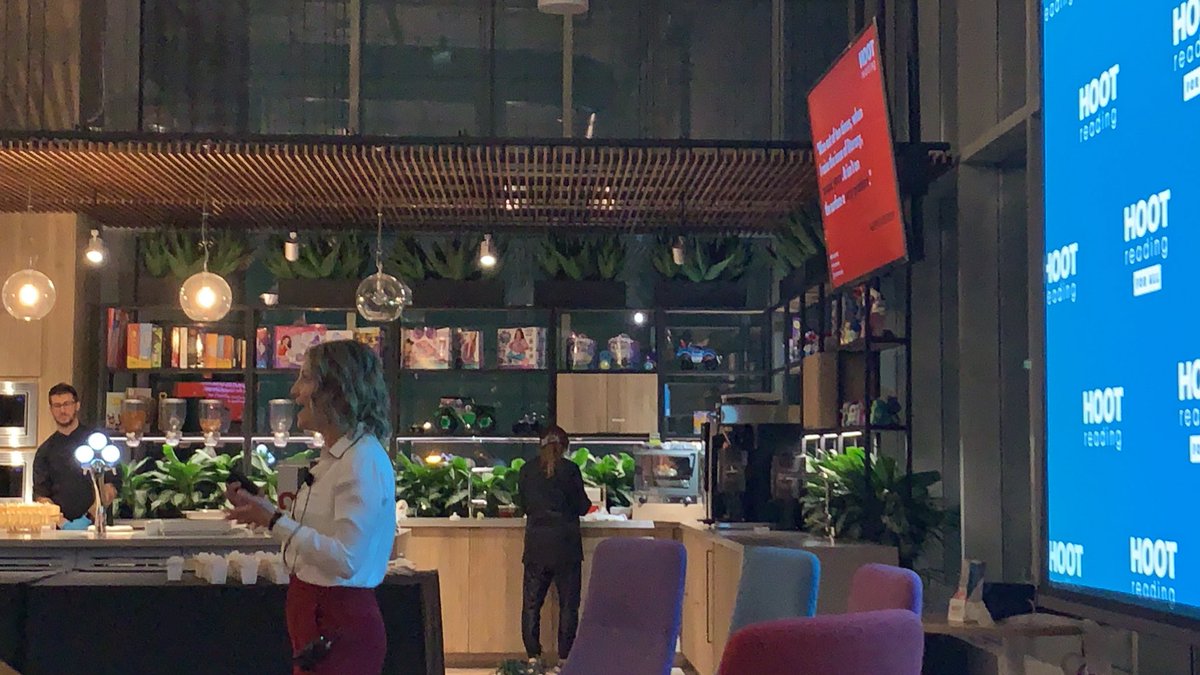 jodilynnkovitz's tweet photo. Loved mceeing &amp; speaking with 🌎literacy thought leaders in a room filled with incredible people @SpinMaster 's gorgeous HQ for @hootreading launch of #hootforall which provides connected reading experiences for underprivileged youth in 🇨🇦 #proudfriend @carlyshuler https://t.co/HDDtRMPRmU