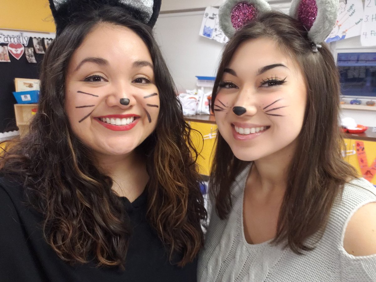nlongoriaHS's tweet photo. Happy Halloween from the cat & mouse!!! Even dressed up, our kiddos are counting and stirring up some witches brew! #mayfieldsHSmunchkins @HeadStartHeroes #HeadStart https://t.co/tz9RH3TKVO