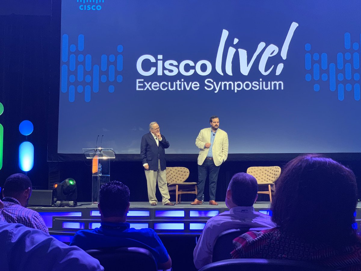 mariodelacruz's tweet photo. Ayer tuve la oportunidad de dialogar con el Dr. Jesús Reyes Heroles quien presentó en el #ExecutiveSymposium en #CiscoLiveLATAM el panorama político-económico. Tuve el gusto de coincidir en el pasado con él mientras fue Embajador de México en EEUU y Director General de Pemex https://t.co/qVvkMcGqPI