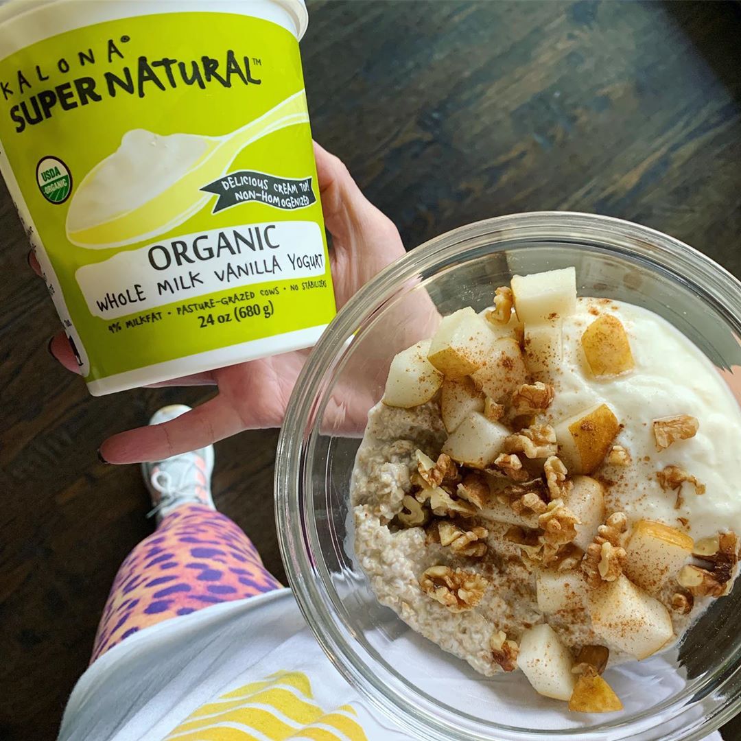 KalonaMilkDairy's tweet image. For a quick breakfast tomorrow, prep the oats at night and add your toppings in the morning. So easy! #overnightoats #goodmorning #breakfastprep