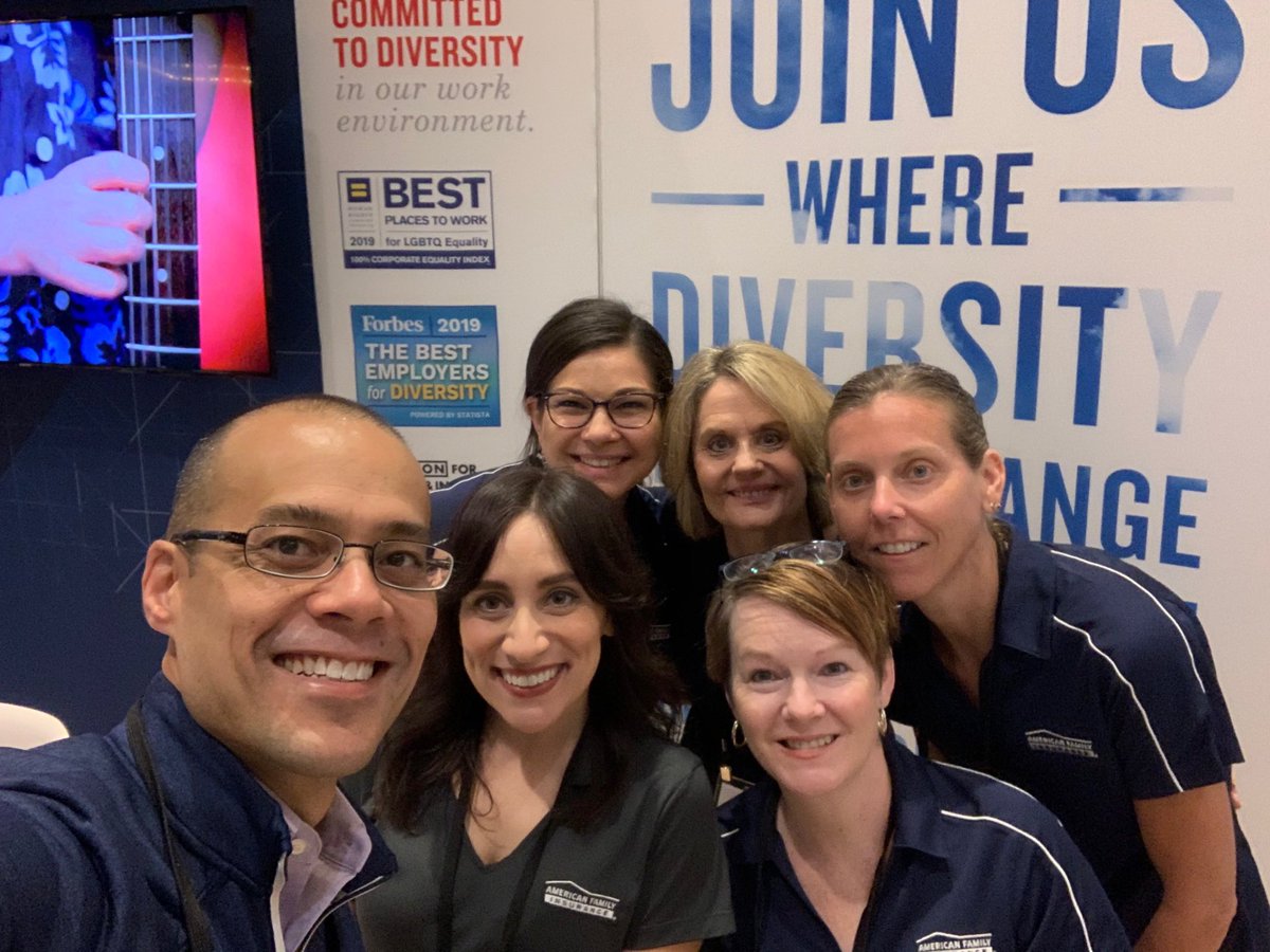 justin_jcruz's tweet photo. Great day at ⁦@Prospanica⁩ conference with our awesome ⁦@amfam⁩ team!  #sinfronteras https://t.co/GNPl7YmGkg