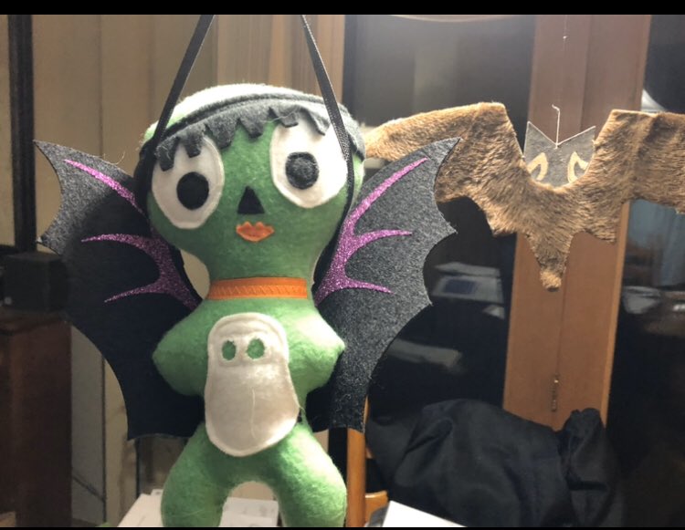 Mr. Ghosty and a bat friend wish you a Happy Halloween! It’s 27 degrees in Minnesota.🥶Mr. Ghosty says he needs a parka or a trip to a warm climate🌴🌵