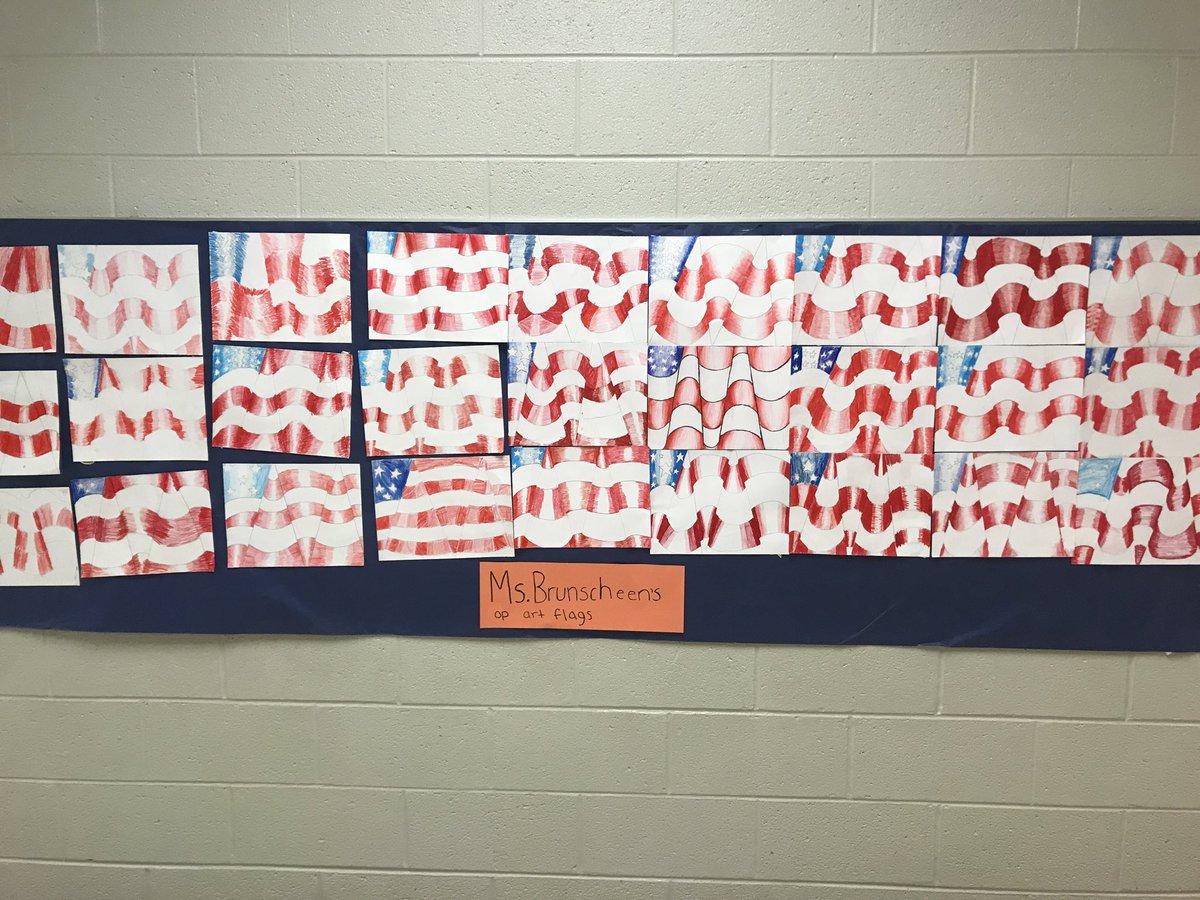 ThisisASchultz's tweet photo. ⁦@penn_panthers⁩  so excited 4th and 5th grade are finishing up their veteran day projects! https://t.co/gKqEVUKttP