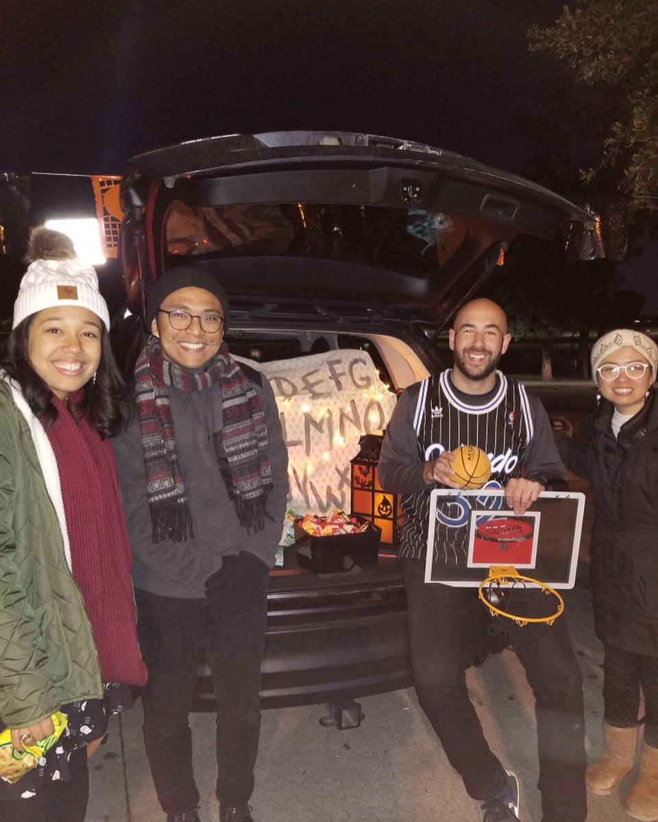 MsSwannyReads's tweet photo. Between enjoying all the amazing @MedranoMiddle Halloween costumes and catching up with old students at Bachman Lake Trunk-or-Treat, today was pretty dang great!! Happy Halloween, all!! #medranomagic #medranomiddle https://t.co/IBr4WFPiHT