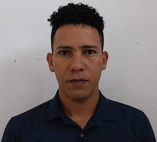 JoubertYanier's tweet photo. Denuncia la madre del prisionero político y miembro de UNPACU Eider Frometa Allen que las llamadas de su hijo son monitoriadas para que no tenga contacto con su fotos miembros de su organización #LIVERTADPresospoliticos https://t.co/dJGOk48aHn