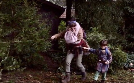 CoachNMarlowe's tweet photo. H💀PP👻 H💀LL😈W🎃🎃N

Role of Boy: Gucci 😸
Role of Girl: Louie 😼

#BirdBox #Halloween https://t.co/554b4WI5NX