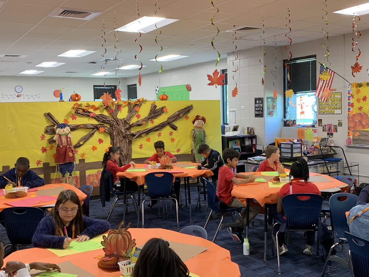 dbarrazabyrd's tweet photo. “Falling in Love with Math” transformation to celebrate multiplication and division was a blast today! 🧡 #cfisdowens https://t.co/PgRo8Q0bFq