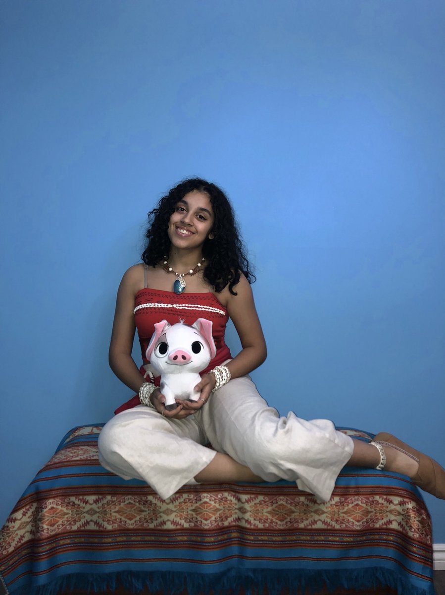 I am M🌀ANA
#Moana #Pua #HeartofTefiti #Halloween #Halloween2019 #Motunui #HowFarIllGo #SelenaZuri #HalloweenCostume #IamMoana #Costume #Disney