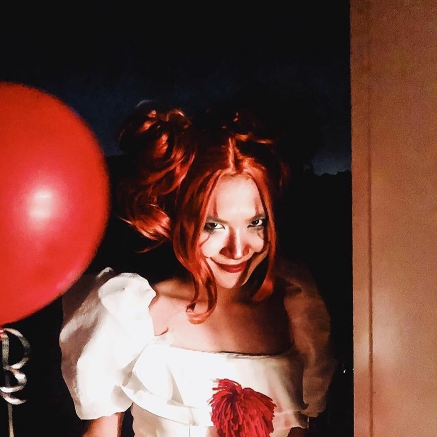 yefriend_'s tweet photo. We all float down here 🤡🎈

@YsabelleCuevas @YsabelleRoyals https://t.co/AOjUA0Qq1M