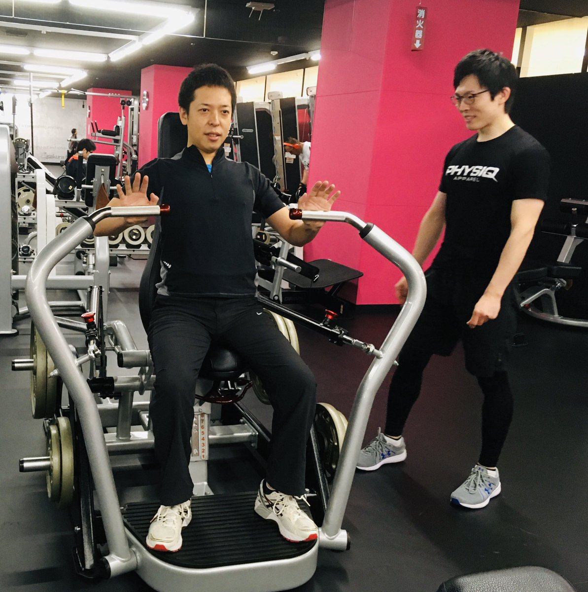 MK37615944's tweet photo. 昨日、株式会社DIVE INTO CODE創始者 野呂様にトレーニングを体験して頂きました。とても楽しく2時間という時間があっという間でした。より指導スキルを高め、事業に生かしていきます。
#DIVEINTOCODE
#筋トレ
#sakurafitness
#FitNext https://t.co/ujJWQkSycg