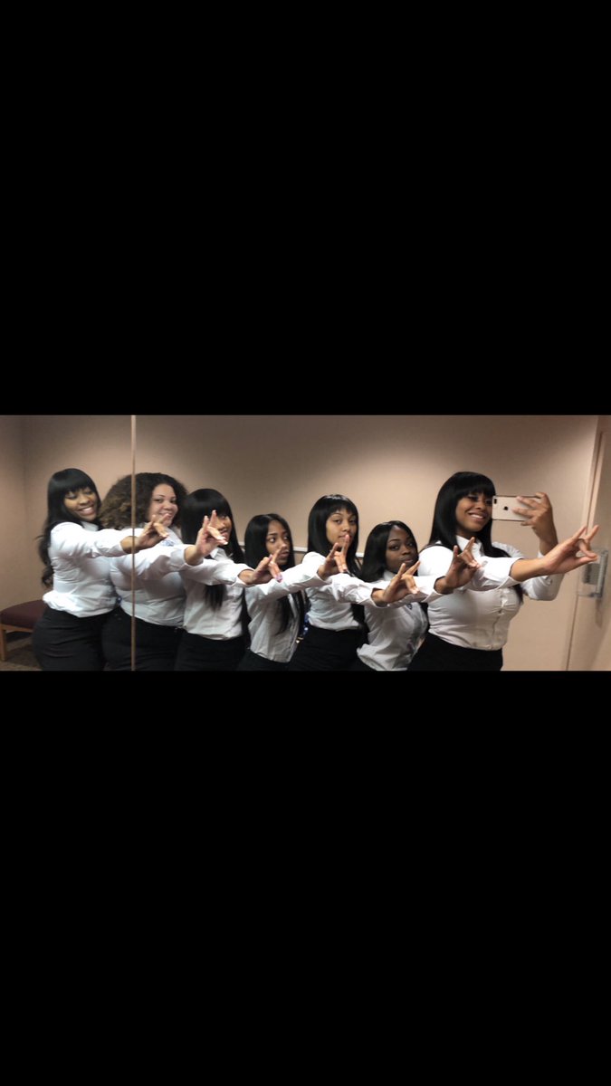 MuDelta1920's tweet photo. Happy FIRST Zetaversary to Z.S. S.W.E.E.T. Destruction ๐ค๐ผ๐๐ May your blue light continue to shine bright & you LadieZ continue to exemplify what it is to be a Zeta ๐๐๐๐๐ค๐ผ#ZPhiB #TrophyChapter https://t.co/BAJbHye0lu