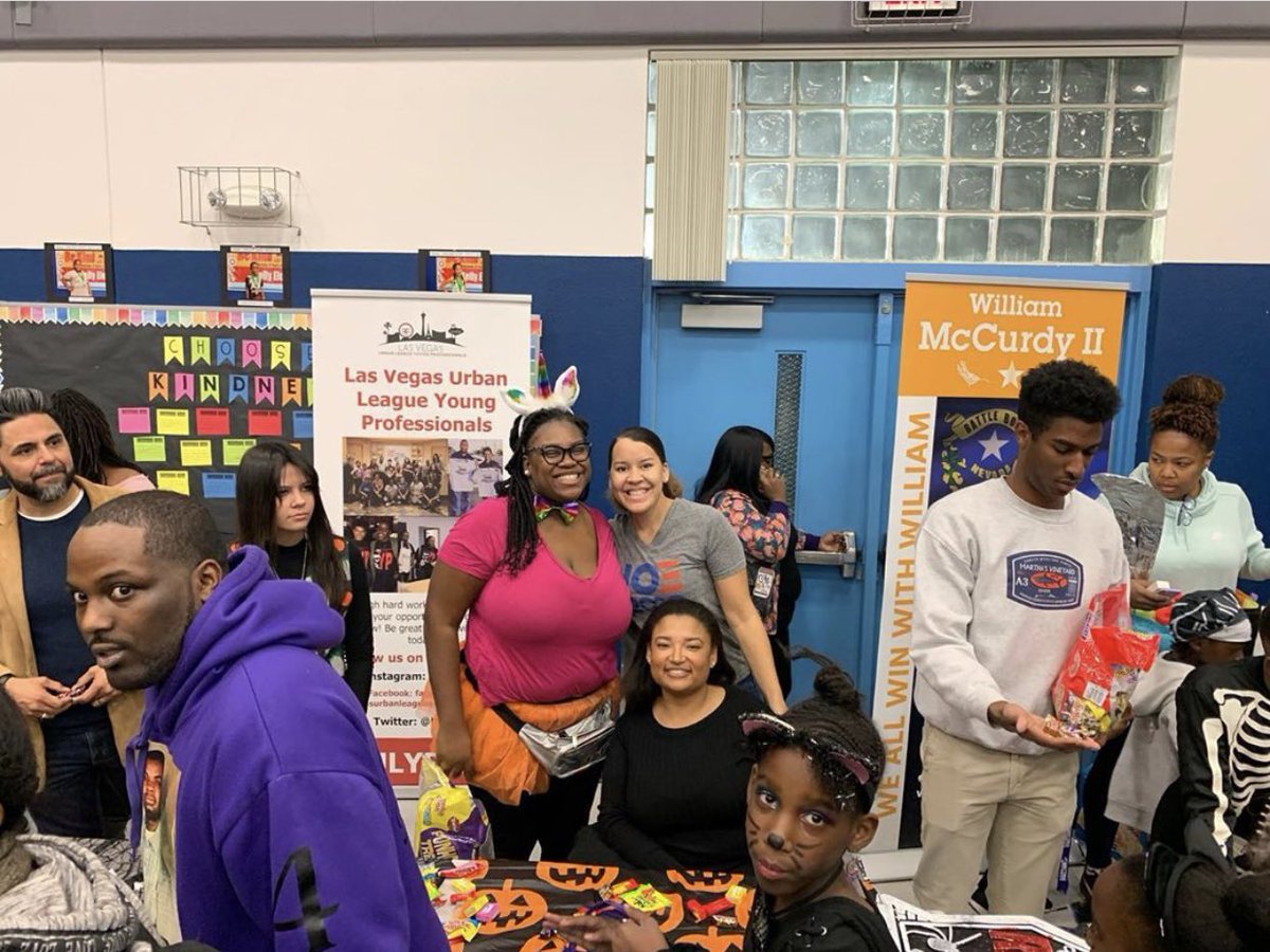 _kaylakristina_'s tweet image. Had so much fun representing @TeamJoe and @LVULYP at the Safe Night Halloween Carnival at Doolittle. Happy Halloween! 🎃