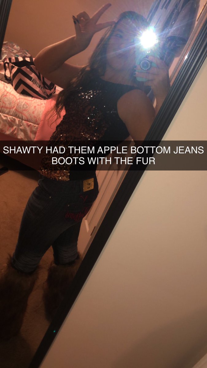 BurrellLindsey's tweet photo. Got Low this Halloween @official_flo @TPAIN https://t.co/4Kjdyt38pJ