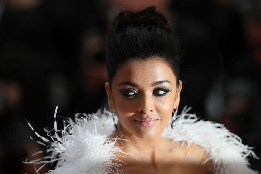 Happy Birthday Aishwarya Rai Bachchan: Here Are Few Things That Prove She is More than an Actress 