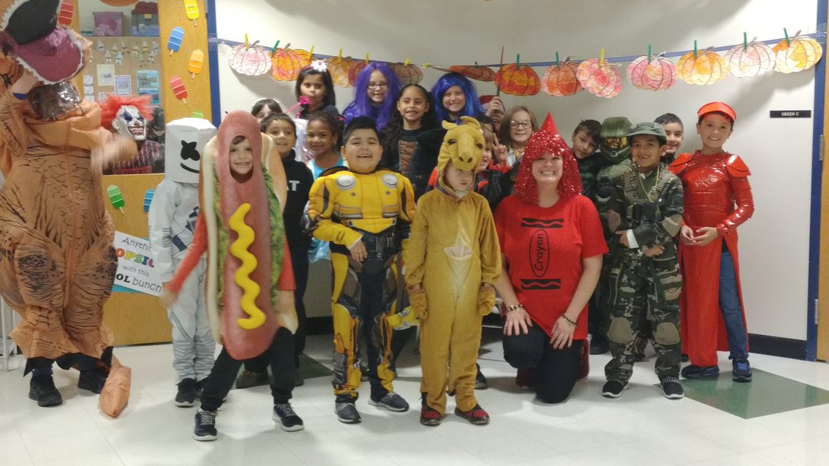 mrs_dorta's tweet photo. Definitely one of the best Halloween parties ever!! Thank you to all wonderful PTA volunteers. We all had a blast!! https://t.co/53N943JXtF