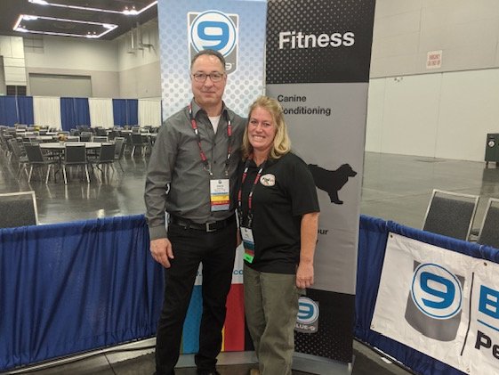 FindemScentSafe's tweet photo. David Blake, Founder @Blue9Klimb
, presented Dr. Coby Webb, leading bloodhound trainer &amp; 
@FindemScentSafe founder, with award as recipient of the 
@APDT Foundation Blue-9 Working Dog Scholarship 26th Annual APDT Conference @oregoncc
 #apdt2019 #welovedogs #doglovers #dogtrainers https://t.co/2vxlMUlf4l