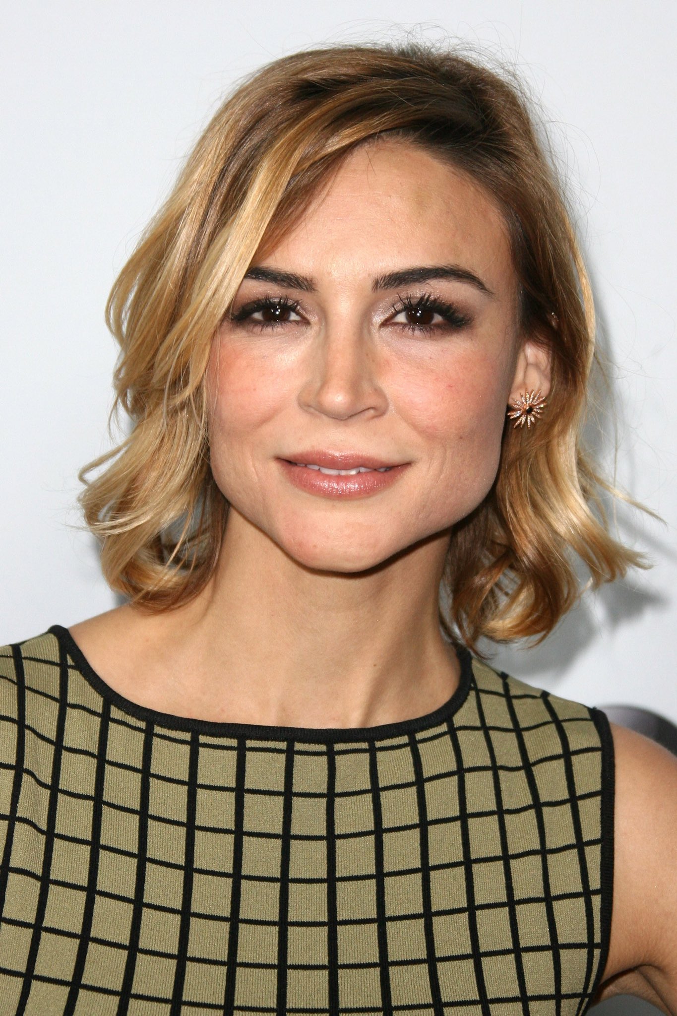 Happy Birthday actress Samaire Armstrong 