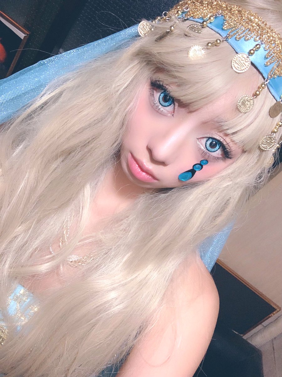 sarapiece1piece's tweet photo. もはや何コスだったのか?笑
色々言われて何コスか
彷徨ったハロコス2019‼🎃
🦋あなた次第で変わりますコス🦋
#何コスかはあなた次第
#Halloween19
#Halloweenevent
#workhalloween
#sarapi
#♡ https://t.co/Rxjj7wTAP9