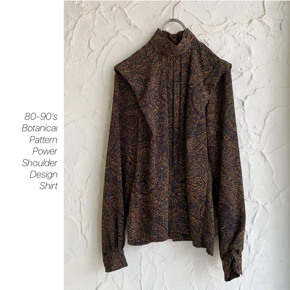 taffee_shop's tweet photo. #80s #90s
#geometric
#pattern
#powershoulder
#shirt
細かいジオメトリック柄が可愛い
デザインシャツブラウス♫
ハイネックでパワーショルダーぽい
シルエットが◎
#Taffee #宮崎 #古着 #宮崎古着屋 #四季通り #パワーショルダー #ハイネックシャツ #柄シャツ #レディースL #古着女子 #古着mix https://t.co/6tz88APdpF