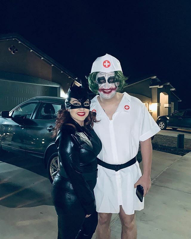BreathingLions's tweet photo. Do you wanna know how I got these scars? @goosewaynebatman @cencaldarkknight  #joker #jokermakeup #darkknight #nursejoker #batman #killthebatman https://t.co/wMgBgpgtKR https://t.co/ncfFwhywMQ
