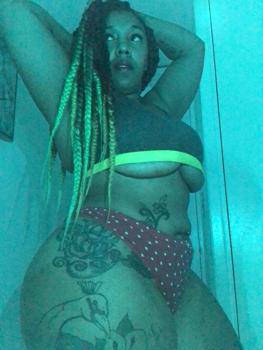 2unique87's tweet photo. Click the link now in my bio 😜😜😜😜 https://t.co/f09ezbZVzU