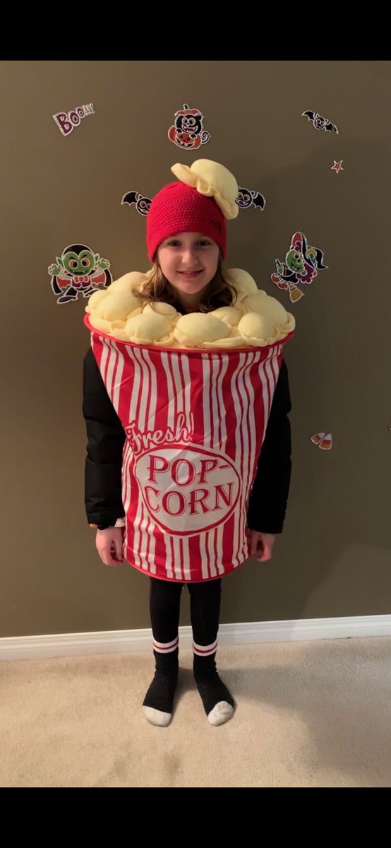 jaylaydad's tweet photo. “POPCORN..... GET YOUR POPCORN HERE....”
#whybeaprincess #bepopcorn #HappyHalloween https://t.co/e2mMDWUoSr