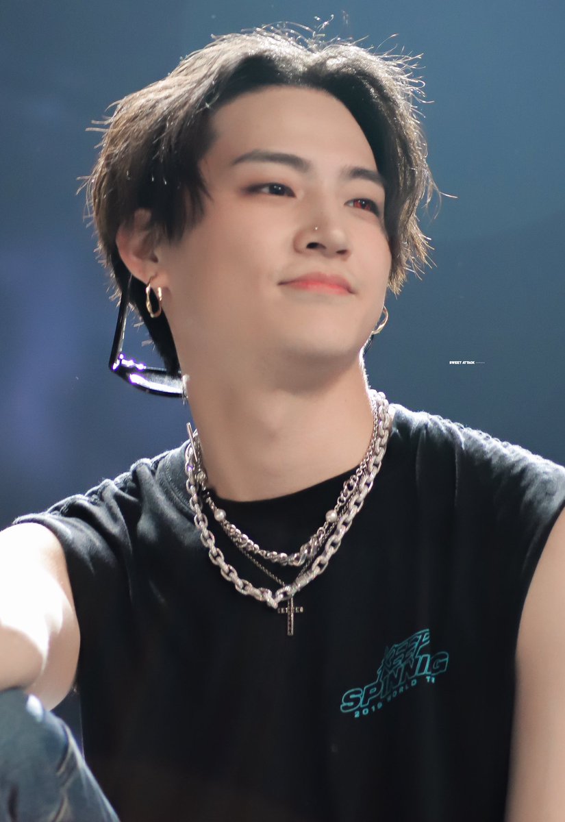 sweetattack0106's tweet photo. 191008

🌟💫

#GOT7    #갓세븐    #제이비 #재범 #JB #JAEBEOM https://t.co/ok4tPdz02V