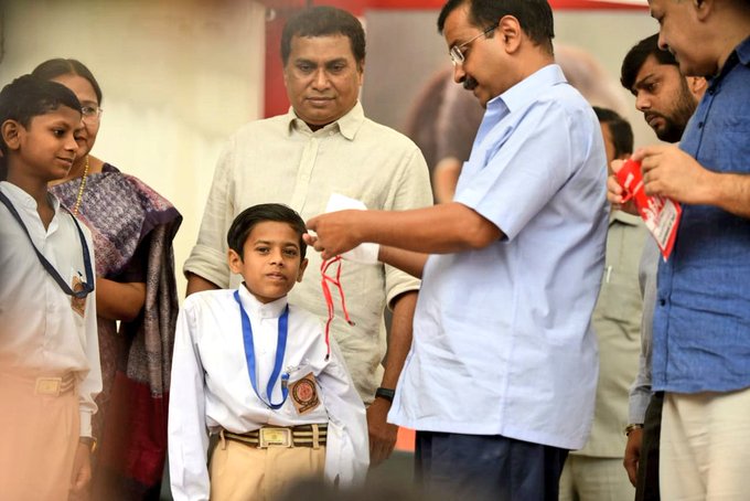 View image on Twitter