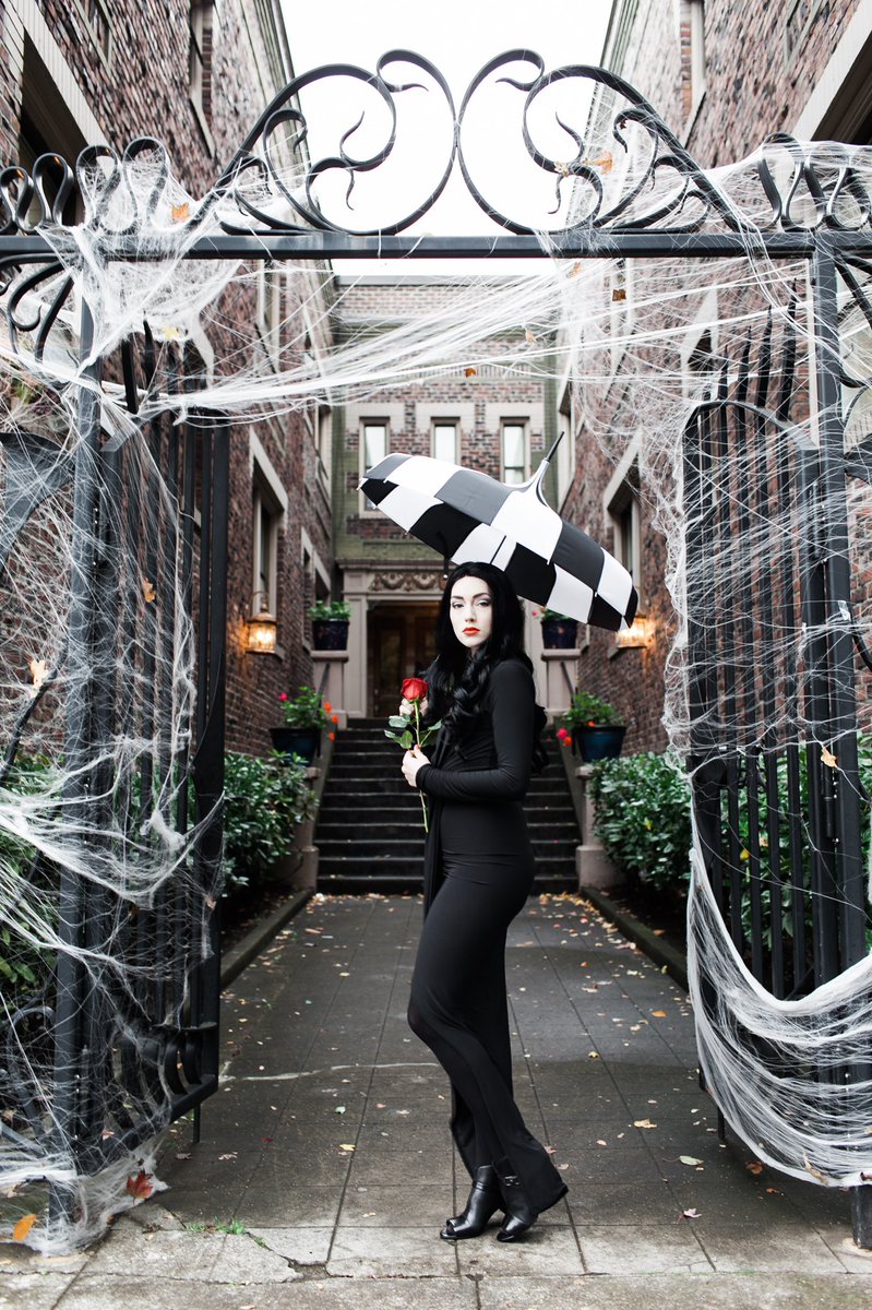 Jade_M_Sheldon's tweet photo. Halloween 2015 https://t.co/jB2FvlYxxB