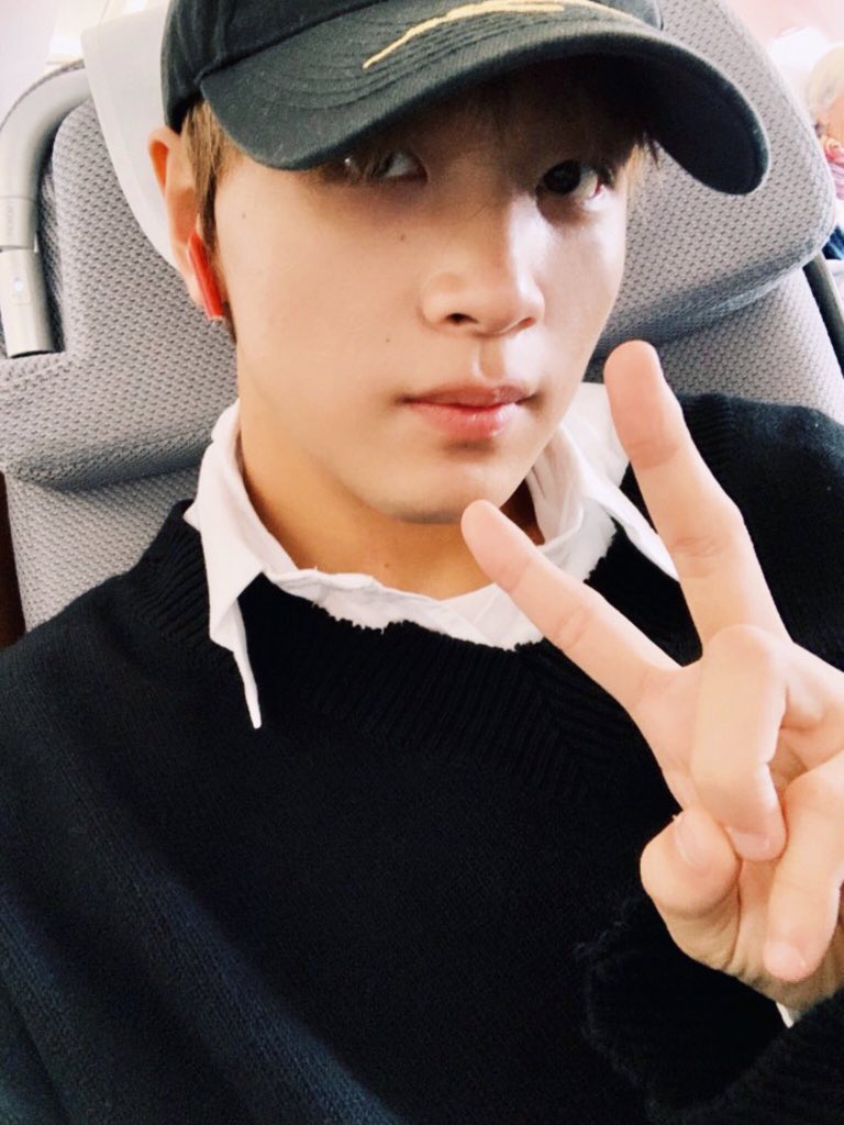nct_0111's tweet photo. シズニいいいい！！
気をつけて行ってきますううう
アンニョオオン~~
Full sun 
https://t.co/5VbUiiXtuA https://t.co/5jstce97qx