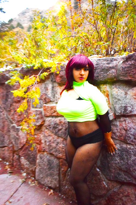 #HappyHalloween  💚💚💚💚💚💚💚  #PoisonIvy #cosplay https://t.co/cNs370guyI<a href="/tag/happyhalloween"class="tags">#HappyHalloween</a><a href="/tag/poisonivy"class="tags">#PoisonIvy</a><a href="/tag/cosplay"class="tags">#cosplay</a>