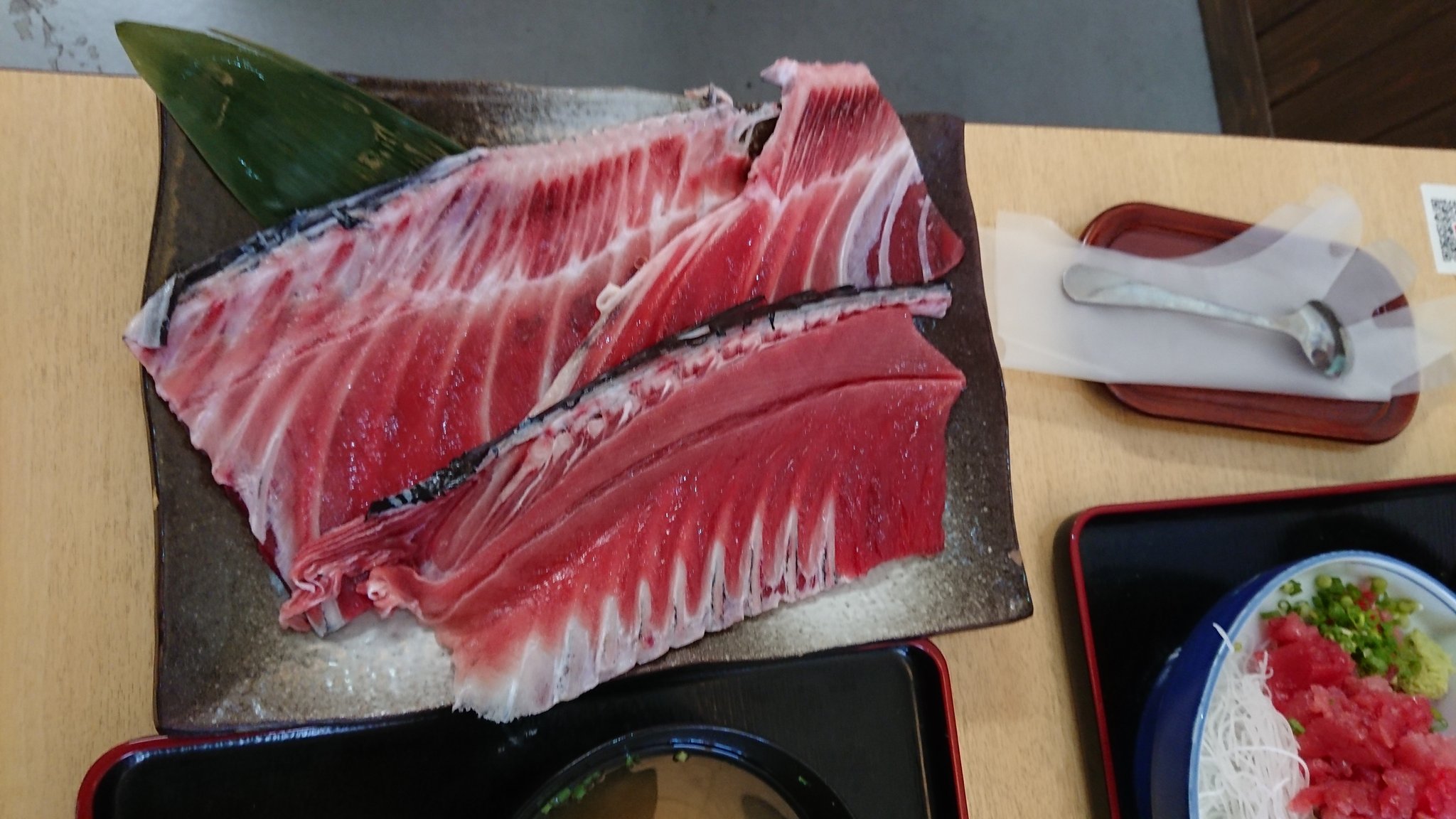 ふみちゃんのママ まぐろすきみ定食は これでセット うおかん 清水河岸の市 まぐろ館 食べるべきマグロ T Co Glzag00zhv Twitter